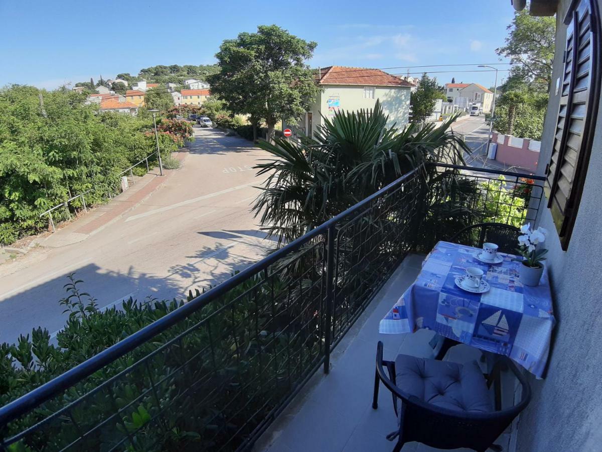 Apartman Sunce Murter Exteriör bild